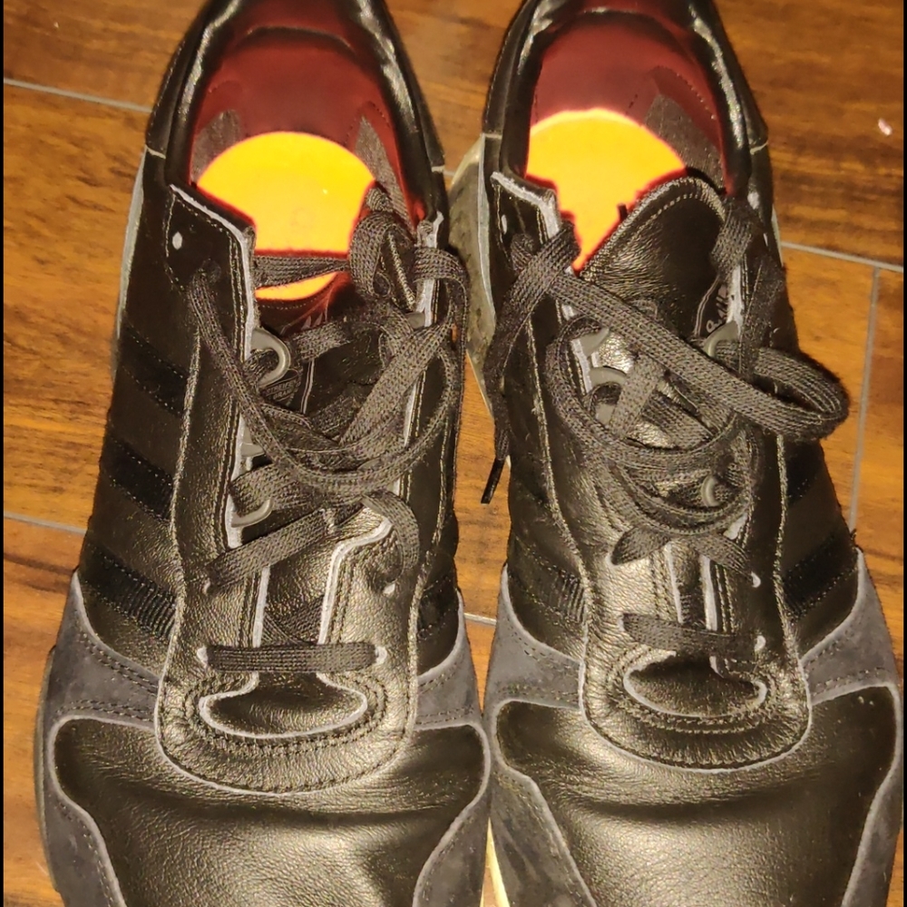 Adidas R1 - Picture 2 of 3